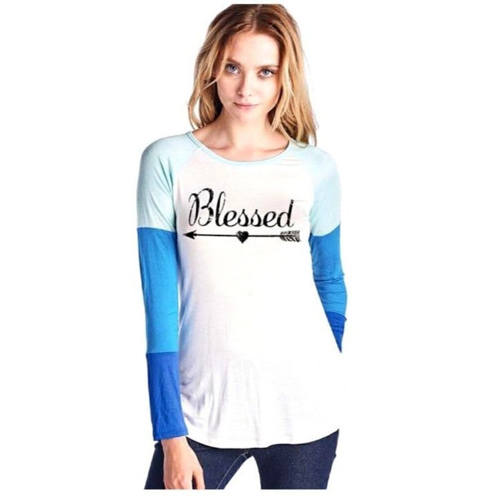Womens Blessed Arrow Heart Long Sleeve Top Light Blue Aqua Royal Off White Top M